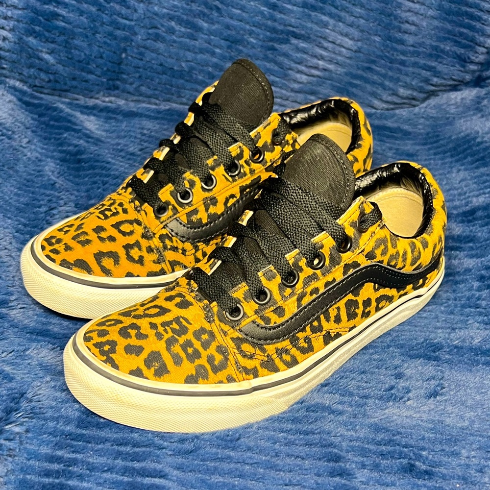Women’s size 7.5 Cheetah VANS